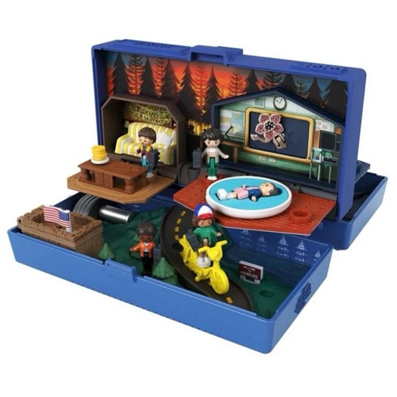 Polly Pocket x Stranger Things Compact Playset NIB - Picture 4 of 8